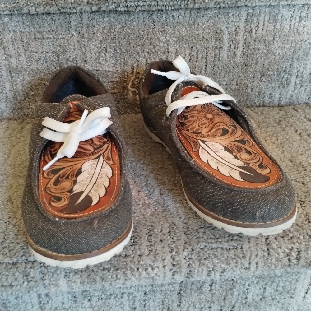 Tooled Casual Shoes